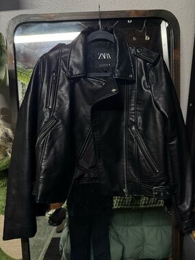 Zara moto jacket  🖤